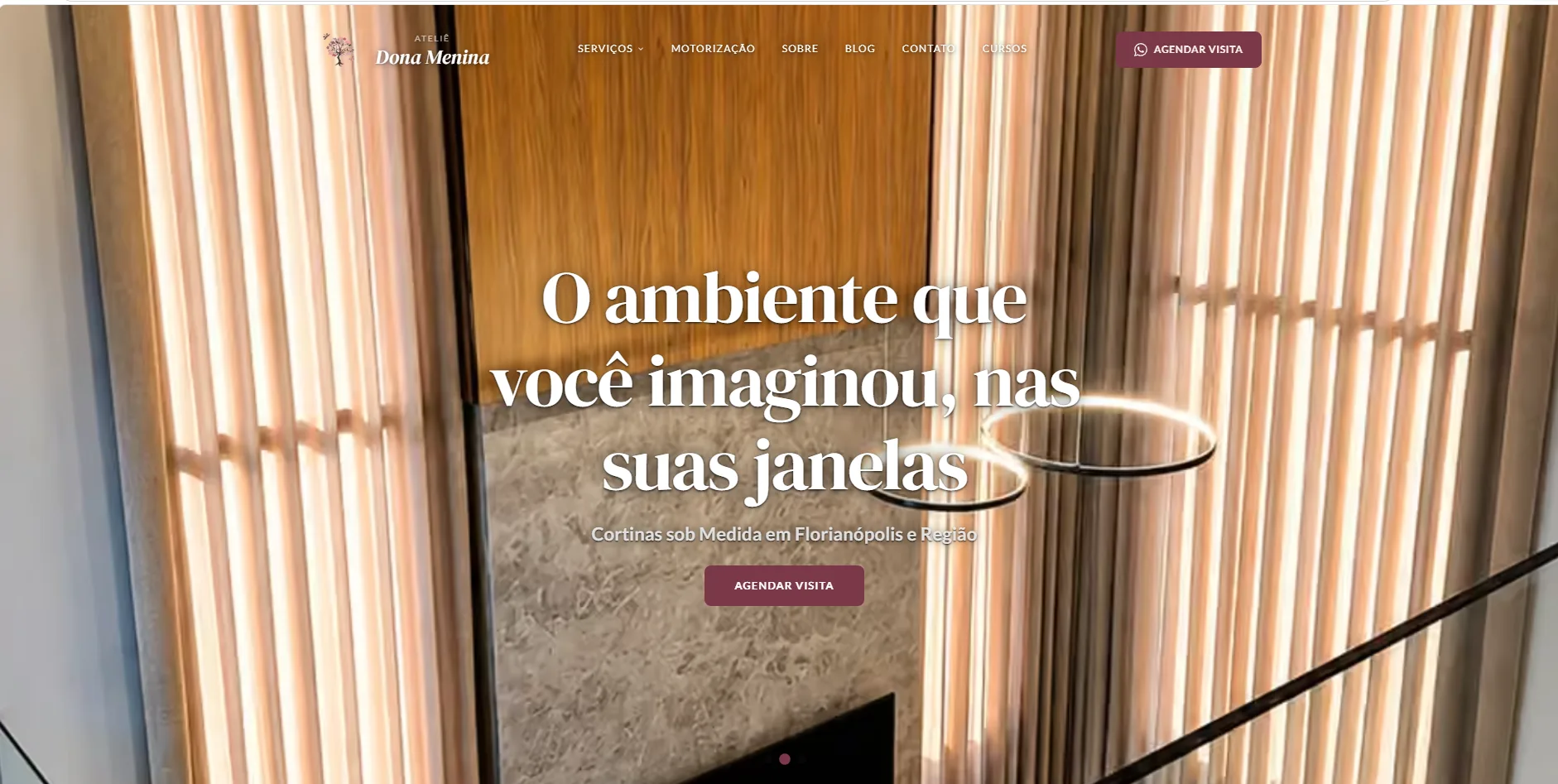 Página inicial do site do Ateliê Dona Menina, com cortinas sob medida em Florianópolis.